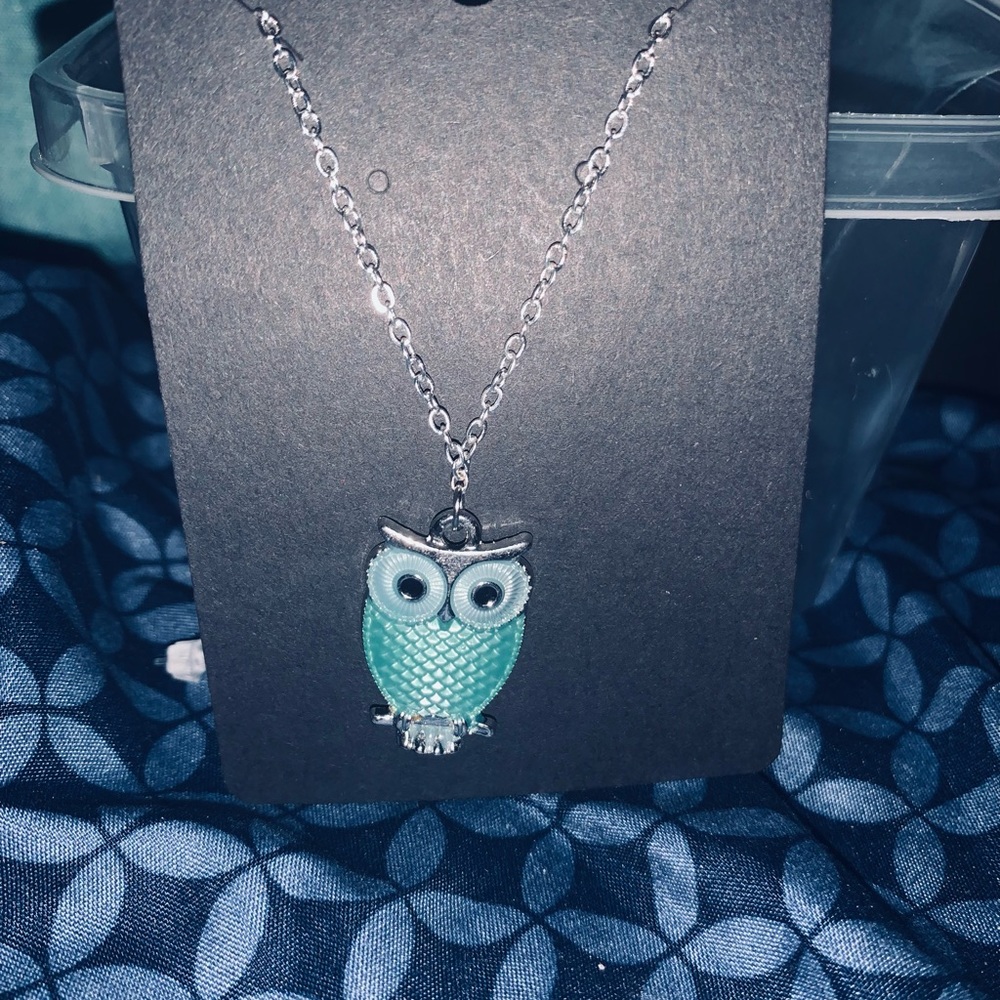 Necklace - Picture 4 of 5